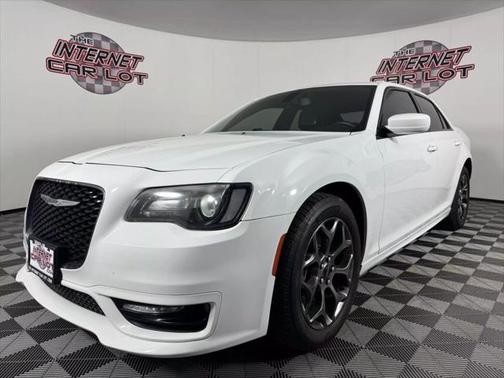 2018 Chrysler 300 S