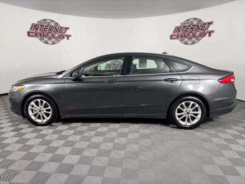 2020 Ford Fusion SE Sedan 4D