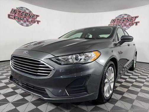 2020 Ford Fusion SE Sedan 4D