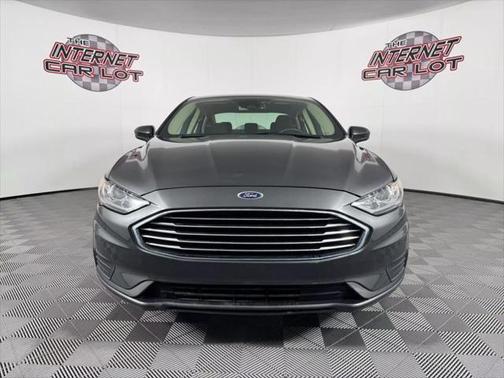 2020 Ford Fusion SE Sedan 4D