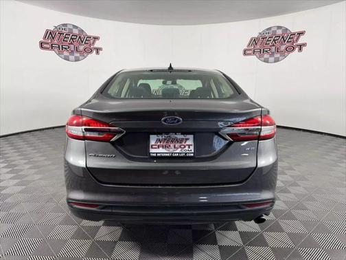 2020 Ford Fusion SE Sedan 4D
