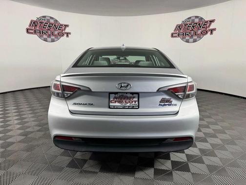 2016 Hyundai SONATA Hybrid SE