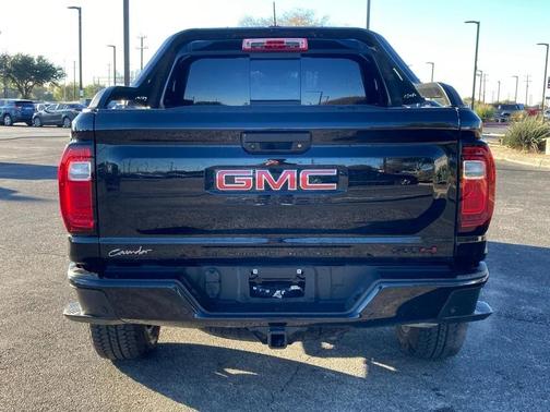2025 GMC Canyon AT4