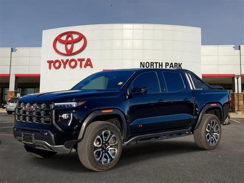 2025 GMC Canyon AT4