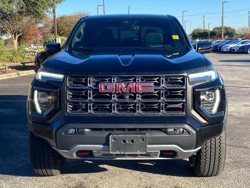 2025 GMC Canyon AT4