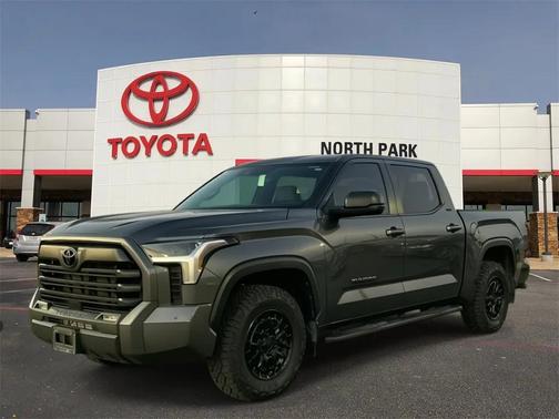 2025 Toyota Tundra SR5