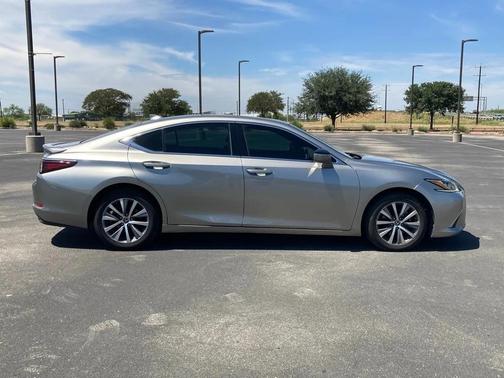 2020 Lexus ES 350 Base