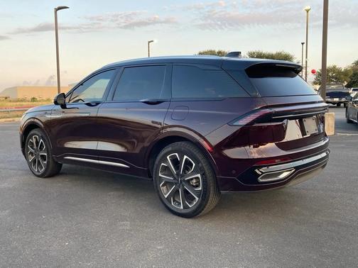 2024 Lincoln Nautilus Reserve