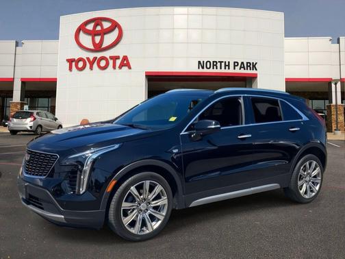 Stellar Black Metallic 2022 Cadillac XT4 Premium Luxury