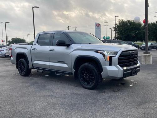 2024 Toyota Tundra SR5