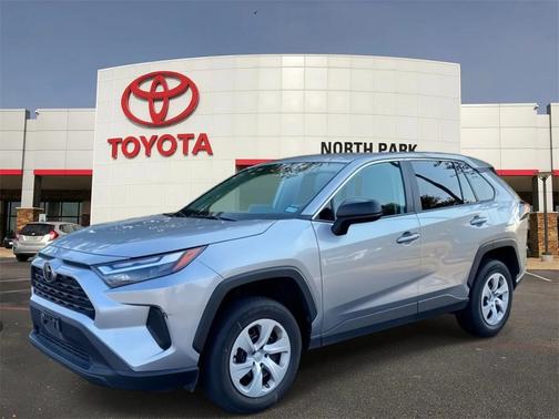2024 Toyota RAV4 LE