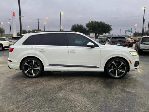 2019 Audi Q7 55 Prestige