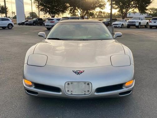 2000 Chevrolet Corvette Base