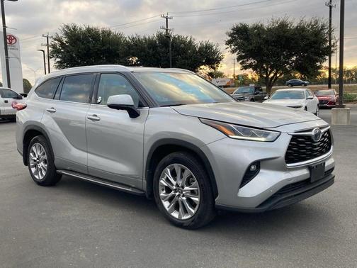2023 Toyota Highlander Hybrid Limited