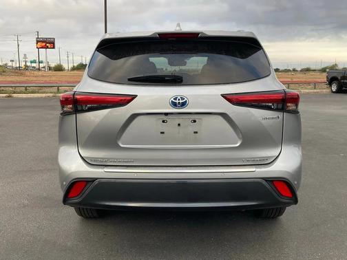 2023 Toyota Highlander Hybrid Limited