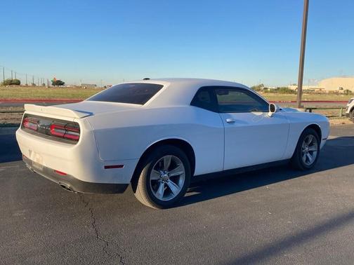 2020 Dodge Challenger SXT