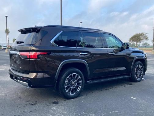 2023 Toyota Sequoia Limited
