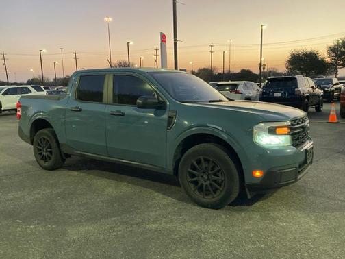 2022 Ford Maverick XL