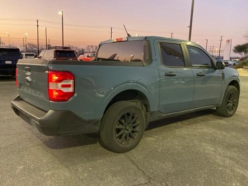 2022 Ford Maverick XL