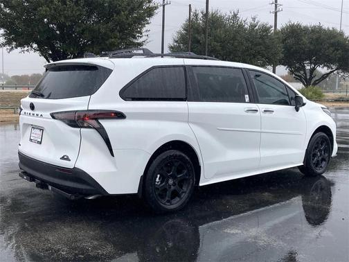 2026 Toyota Sienna Woodland Edition