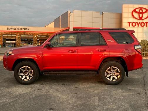 2023 Toyota 4Runner TRD Off Road