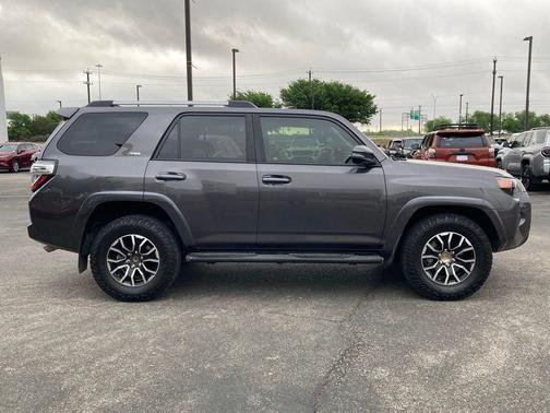 Magnetic Gray Metallic 2019 Toyota 4Runner SR5 Premium