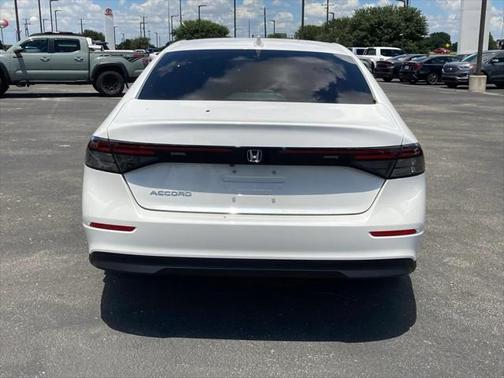 2025 Honda Accord LX 1.5T