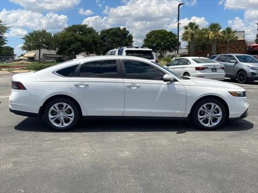 2025 Honda Accord LX 1.5T