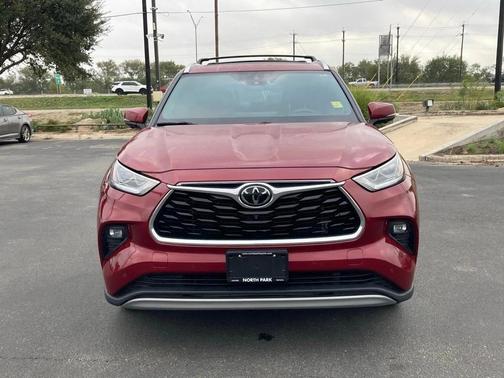 2024 Toyota Highlander Platinum