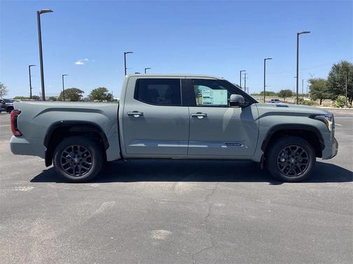 2026 Toyota Tundra Hybrid Platinum