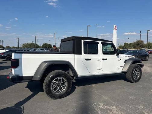 2024 Jeep Gladiator Rubicon
