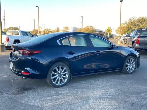 2025 Mazda Mazda3 FWD w/Preferred Package