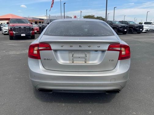 2015 Volvo S60 T5 Platinum