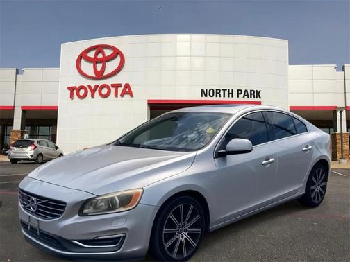 2015 Volvo S60 T5 Platinum