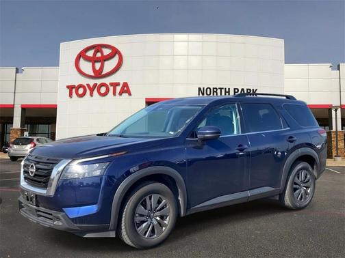 2024 Nissan Pathfinder SV FWD