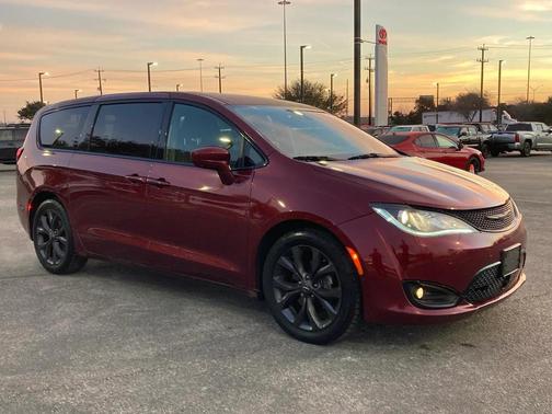 2019 Chrysler Pacifica Touring Plus