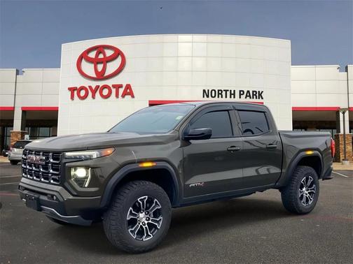 2024 GMC Canyon AT4