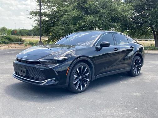 2023 Toyota Crown Platinum
