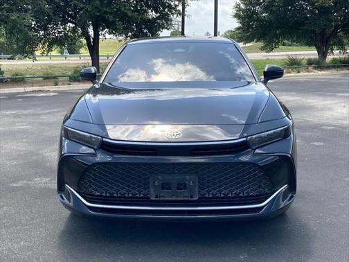 2023 Toyota Crown Platinum
