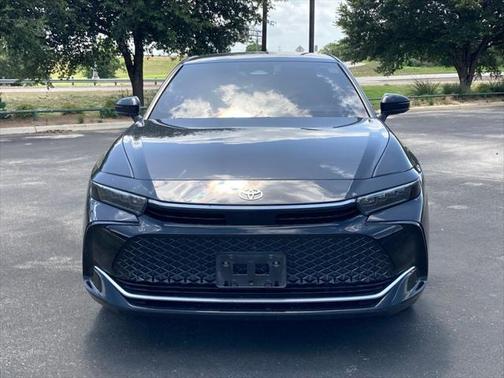 2023 Toyota Crown Platinum
