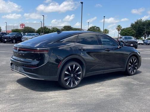 2023 Toyota Crown Platinum