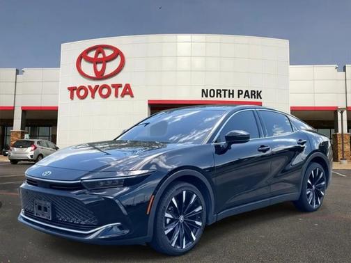 2023 Toyota Crown Platinum
