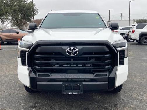 2025 Toyota Tundra SR