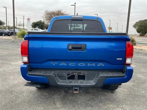 2016 Toyota Tacoma TRD Sport