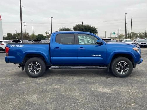 2016 Toyota Tacoma TRD Sport