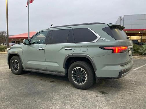 2023 Toyota Sequoia Limited