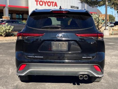 2023 Toyota Highlander XSE