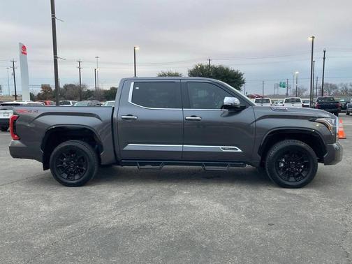 2025 Toyota Tundra Hybrid 1794 Edition