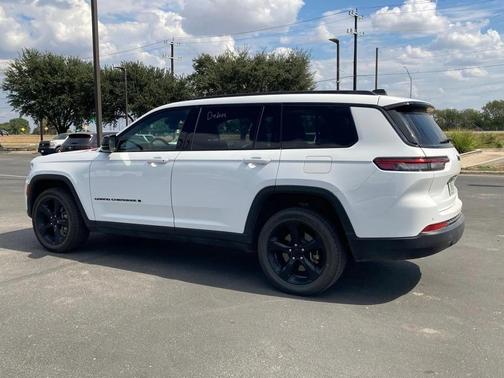 2023 Jeep Grand Cherokee L Altitude