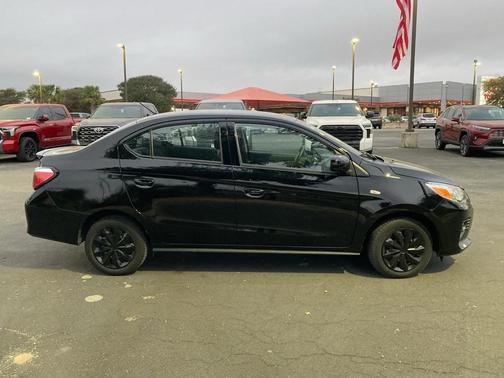 2024 Mitsubishi Mirage G4 ES